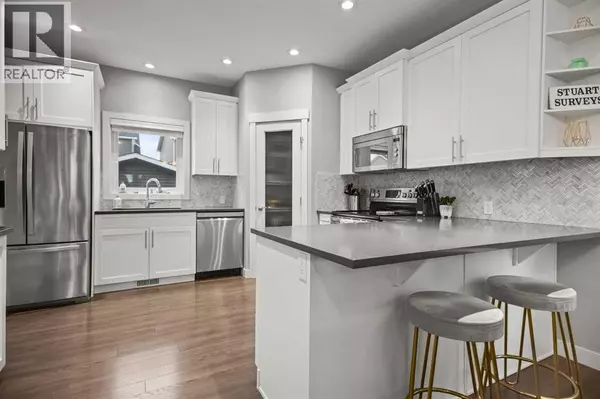 Calgary, AB T3P0P8,412 Evanston Way NW