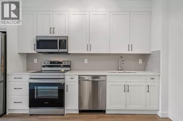 Calgary, AB T2c3G3,1215, 14910 1' Street NW