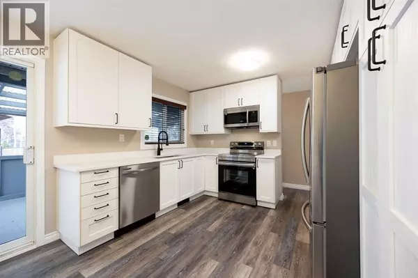 Fort Mcmurray, AB T9H1M8,20 Clark Crescent