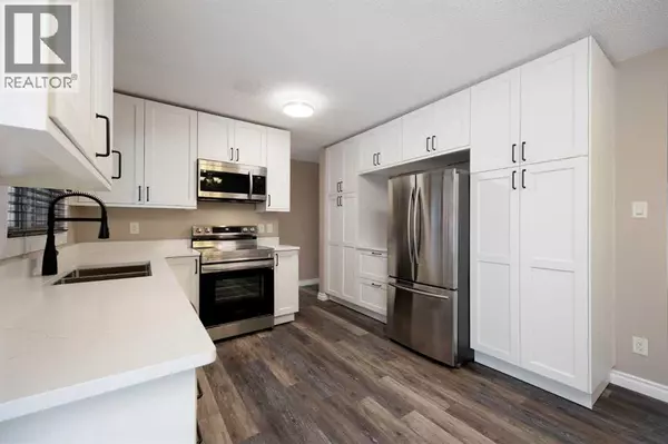 Fort Mcmurray, AB T9H1M8,20 Clark Crescent