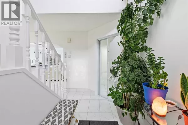 Calgary, AB T3J4P4,53 Martha's Place NE