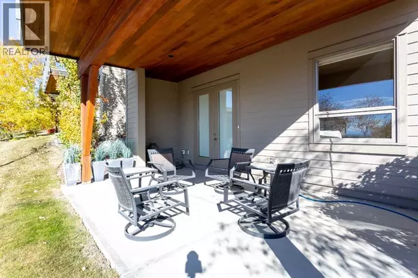 Rural Rocky View County, AB T3L0E2,16 Watermark Villas