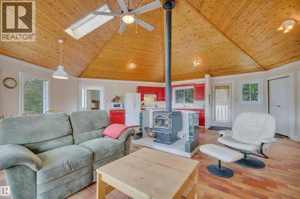 Mulhurst Bay, AB T0C2V0,7, 471035 771 Highway