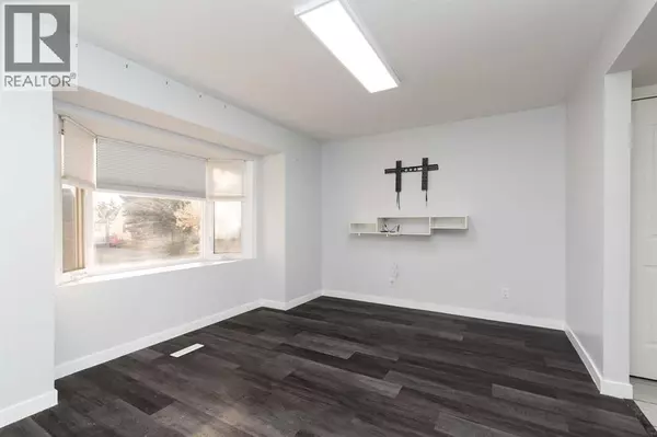 Lethbridge, AB T1H0R2,1821 5A Avenue N