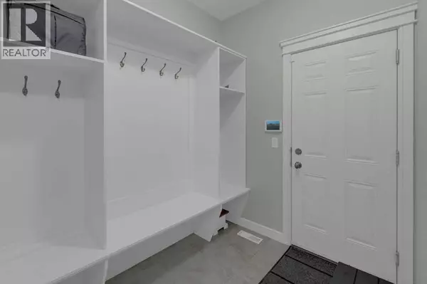 Calgary, AB T3P0R6,98 Evanscrest Terrace NW