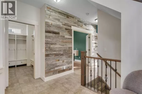 Okotoks, AB T1S2K6,315 Crystal Green Close