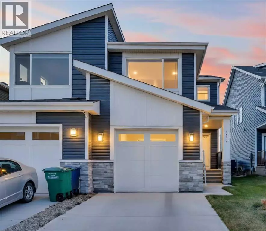 Airdrie, AB T4B5K1,1517 Bayview Point SW