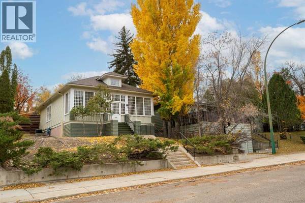 61 2 Street SW, Medicine Hat, AB T1A4A7