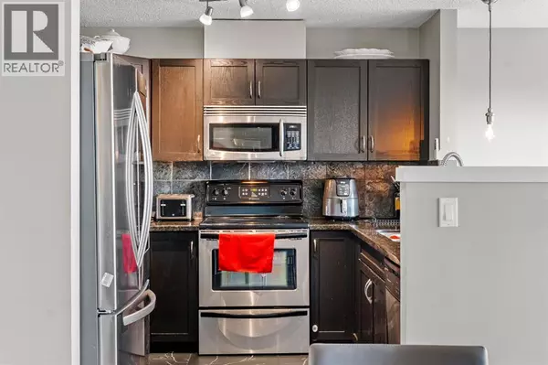 Calgary, AB T3H2L2,10, 105 Village Heights SW