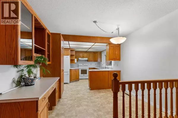 Innisfail, AB T4G1J3,4044 50 Avenue