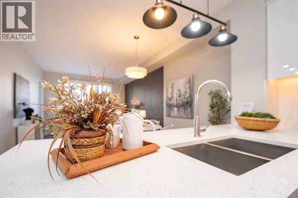 Calgary, AB T3E8A9,3122, 95 Burma Star Road SW