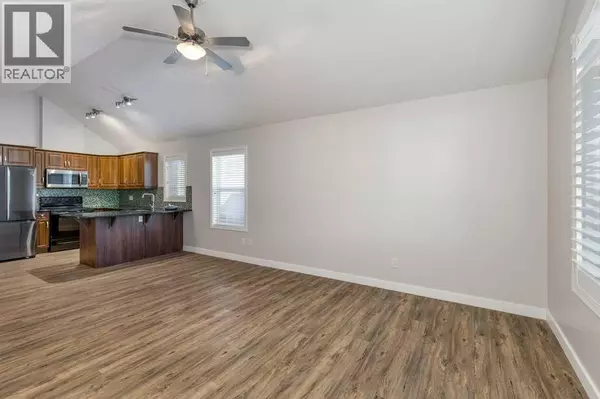 Cochrane, AB T4C0M9,13, 24 River Heights View