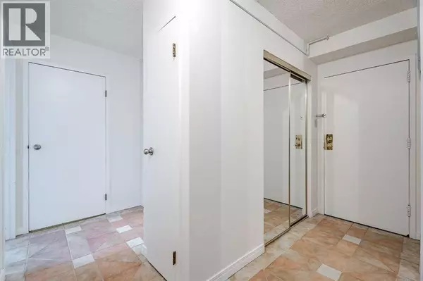 Calgary, AB T3A2E1,301, 3420 50 Street NW