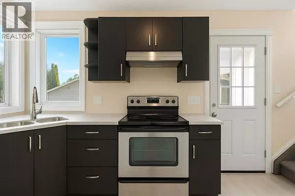 Calgary, AB T3L2K4,141 Tuscany Valley Green