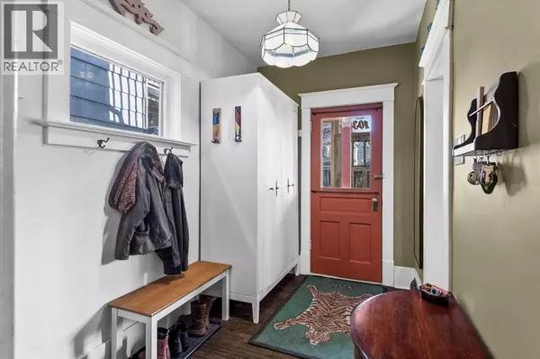 Calgary, AB T2N0A7,1038 1 Avenue NW