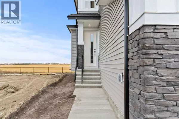 Chestermere, AB T1X3C2,494 Kinniburgh Loop