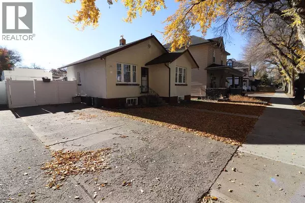 Medicine Hat, AB T1A0N9,845A 5 Street SE