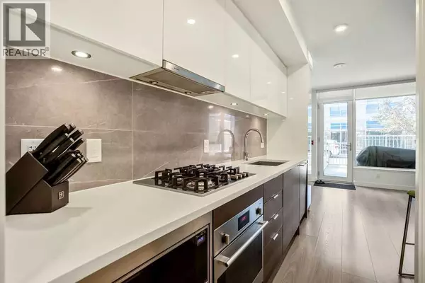 Calgary, AB T2P1K7,103, 108 Waterfront Court SW