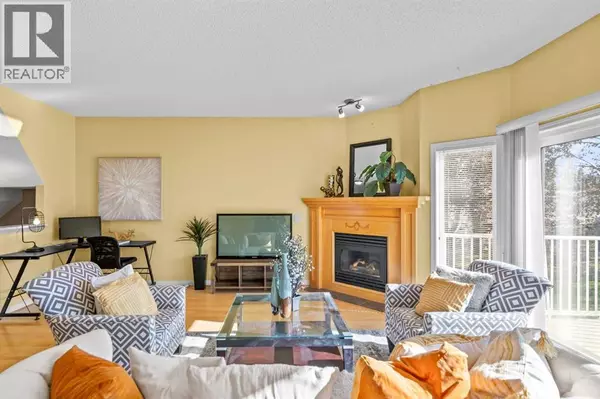 147 Hampstead Green NW, Calgary, AB T3A6H1