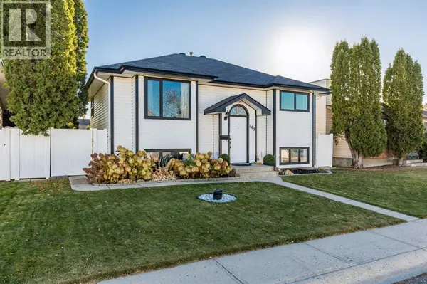 143 Stapeford Crescent SE, Medicine Hat, AB T1B3Y8