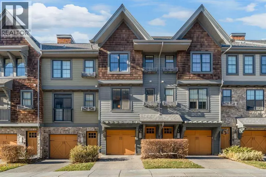 444 Ascot Circle SW, Calgary, AB T3H0X3