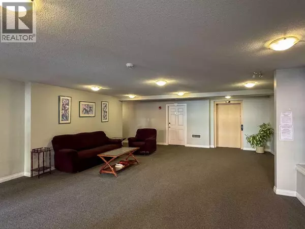 Calgary, AB T2E0H7,302, 417 3 Avenue NE