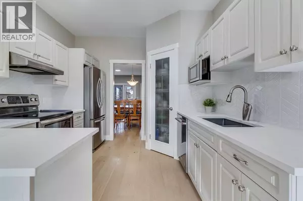 Calgary, AB T2Y4C6,84 Shannon Estates Terrace SW