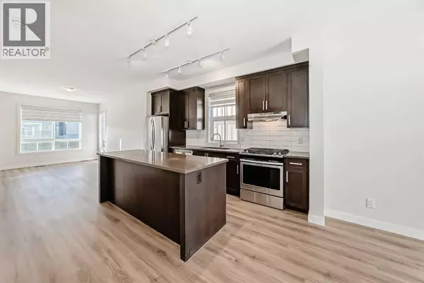 Calgary, AB T3R0V3,986 Sherwood Boulevard NW