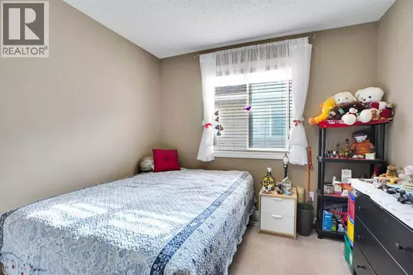 Airdrie, AB t4b3k4,1065 Channelside Drive SW