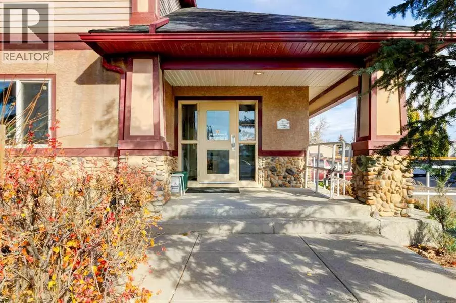 17, 170 N Railway Street, Okotoks, AB T3H0E5