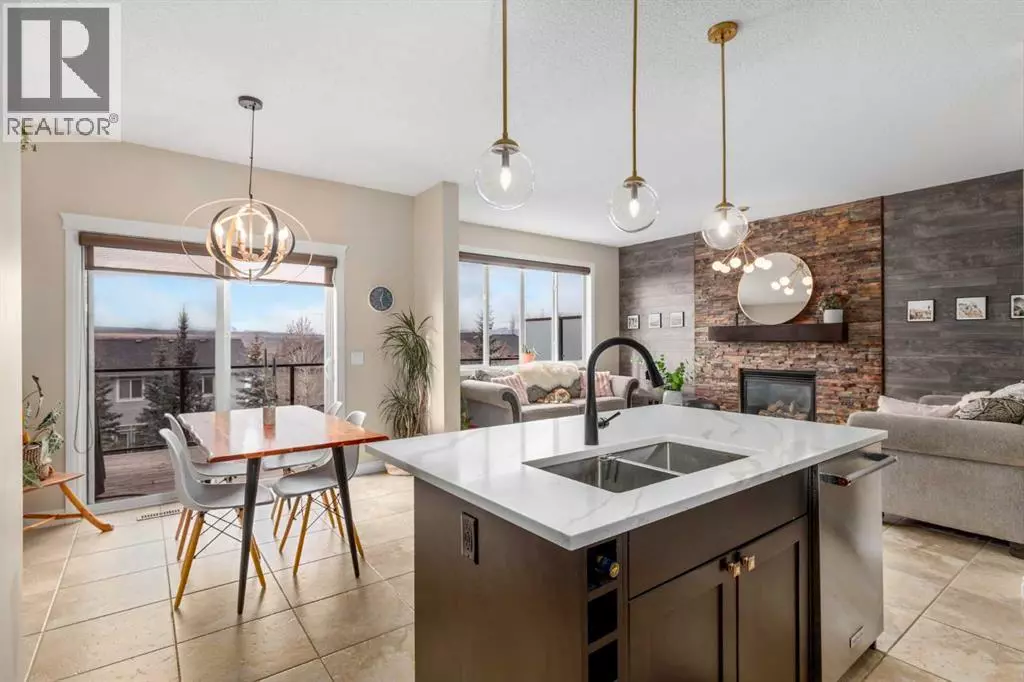 Cochrane, AB T4C0l4,40 Heritage Hill