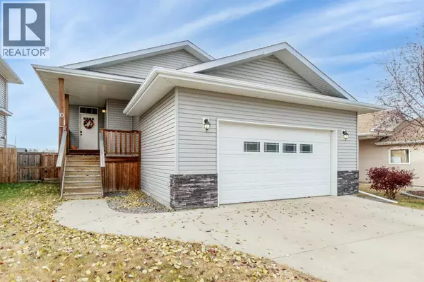 10 Fawn Meadows Crescent, Delburne, AB T0M0V0