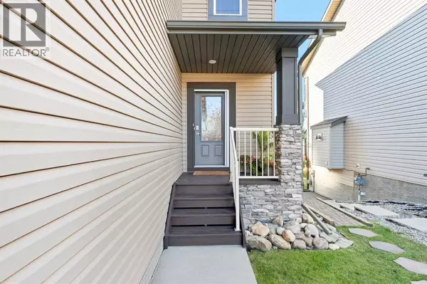 Cochrane, AB T4C0B2,155 Sunset Close