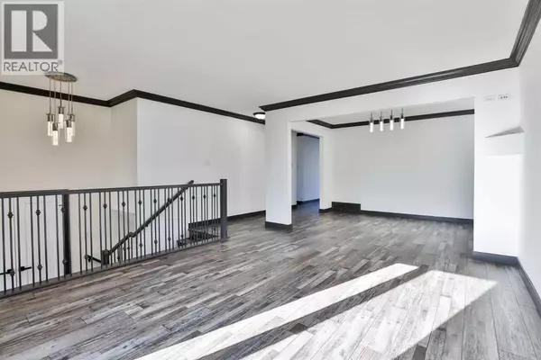 Lethbridge, AB T1K6E1,11 Wildwood Crescent W