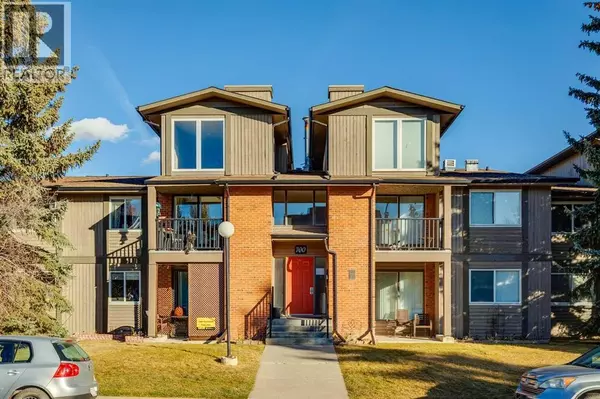 724, 6400 Coach Hill Road SW, Calgary, AB T3H1B8