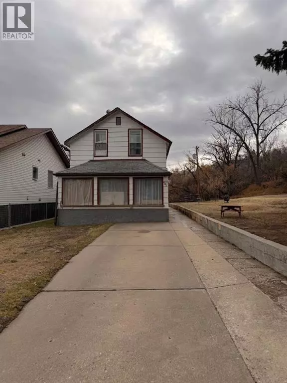 641 7 Street SE, Medicine Hat, AB T1A1K5