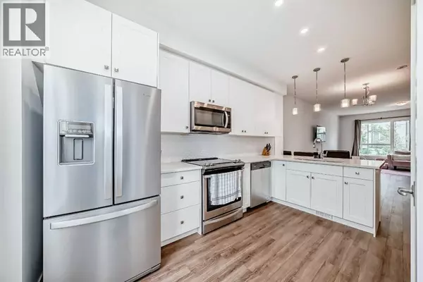 Calgary, AB T3R1V5,208, 15 Evanscrest Park NW