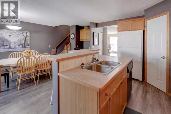 Calgary, AB T3J3X1,67 Tarington Road NE