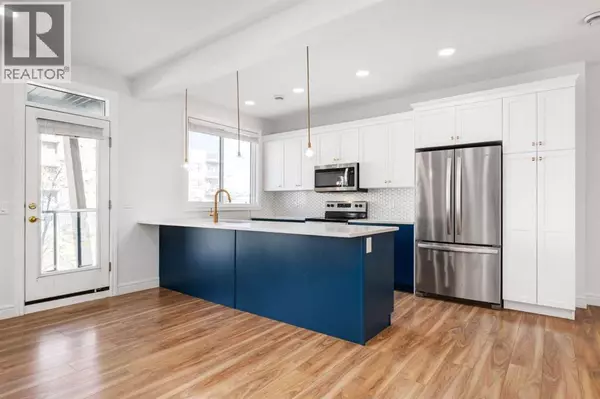 Calgary, AB T3M3A7,4341 Seton Drive SE