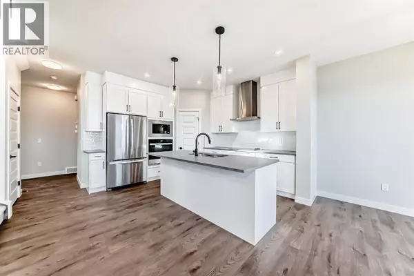 Cochrane, AB T4C3E6,123 Saddlebred Place