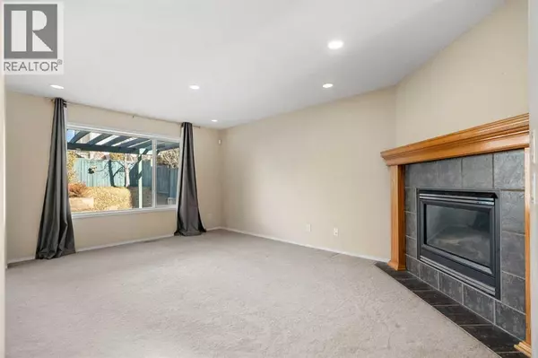 Calgary, AB T3G4Y1,825 Citadel Way NW