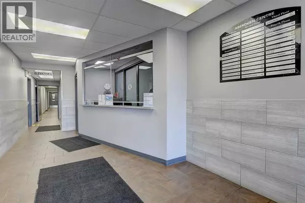 Grande Prairie, AB T8V5B6,222, 9728 101 Avenue