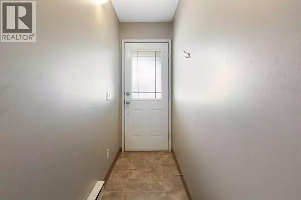 Calgary, AB T2W3N6,209, 2200 Woodview Drive SW