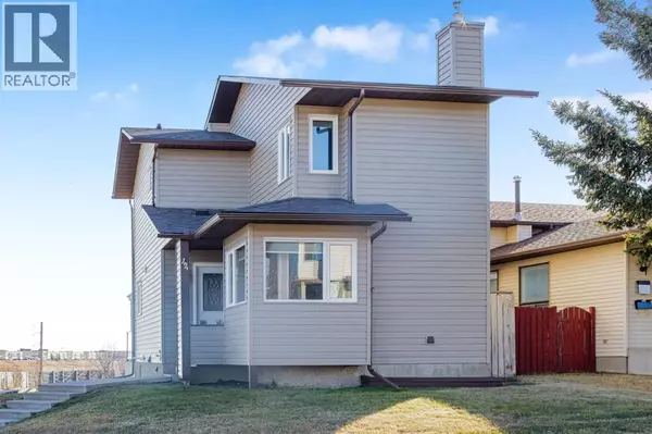 44 Bedfield Close NE, Calgary, AB T3K3L5