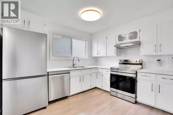 Calgary, AB T3J1N3,56 Castleglen Crescent NE