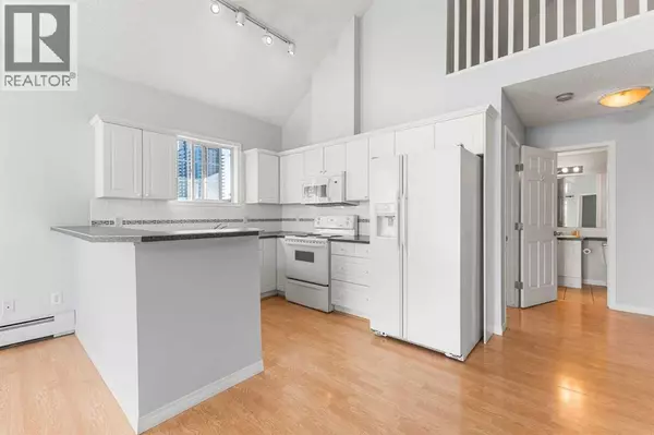 Calgary, AB T2R0L9,518, 126 14 Avenue SW