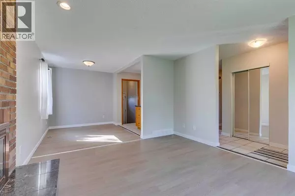 Calgary, AB T2B2L2,2823 Dover Ridge Drive SE