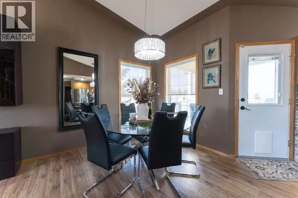 Lacombe, AB T4L2H6,14 Riviera Drive