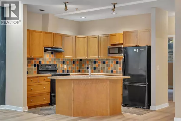 Calgary, AB T2E3W8,403, 718 5 Street NE