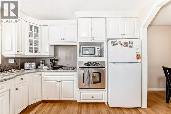 Calgary, AB T2V1A4,8015 4A Street SW